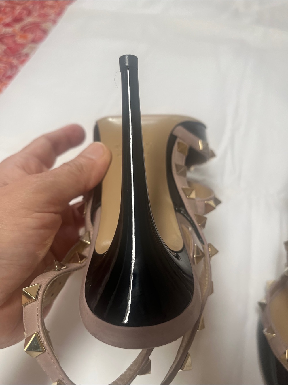 Valentino Garavani Rockstud Patent Leather T-strap Pumps Black/Blush Nude - Picture 7 of 16